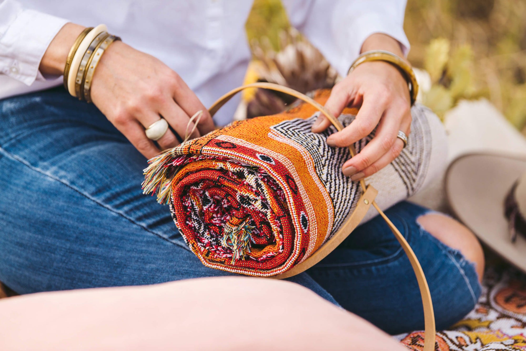 Hendeer 'COME TOGETHER' WOVEN PICNIC RUG