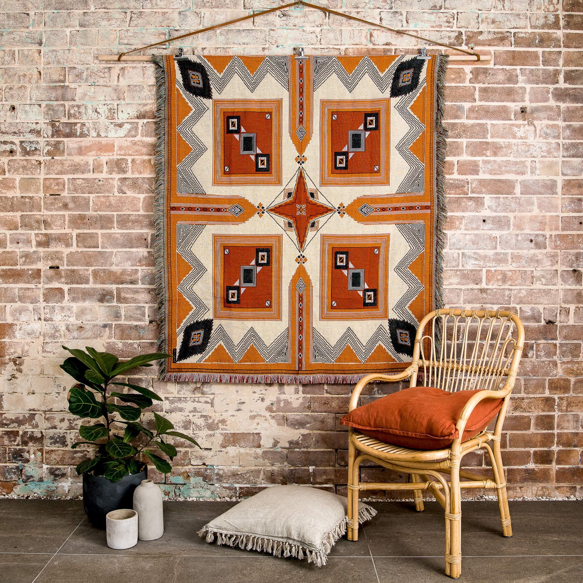 Hendeer 'COME TOGETHER' WOVEN PICNIC RUG