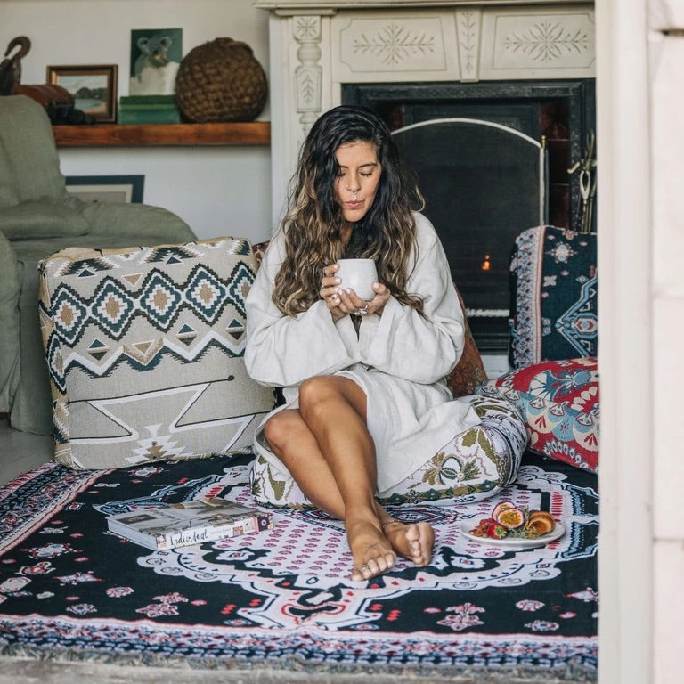 Hendeer 'TICKET TO RIDE' WOVEN PICNIC RUG
