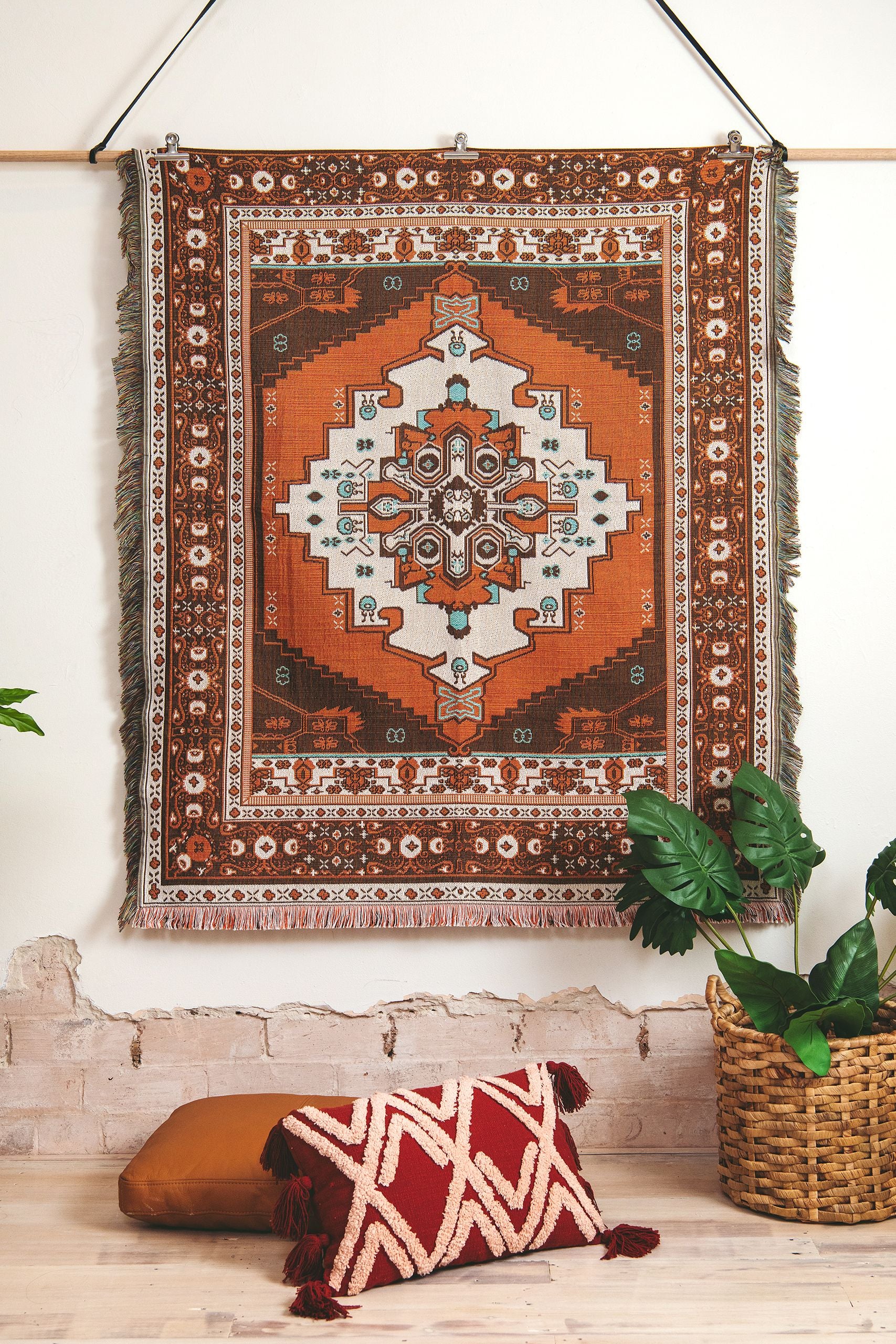 Hendeer 'NORWEGIAN WOOD' WOVEN PICNIC RUG